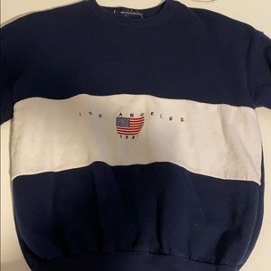 LIGHTLY WORN BRANDY MELVILLE CREWNECK